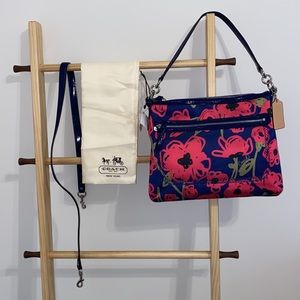 Coach Poppy Floral Print Perri Hippie Shoulder Bag/Crossbody Purse #22440